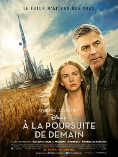 Dans le film "À la poursuite de demain" (2015), quel acteur incarne le gouverneur scélérat de Tomorrowland David Nix ?
