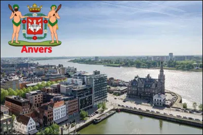 Quelle ville est arrosée par l'Escaut ?