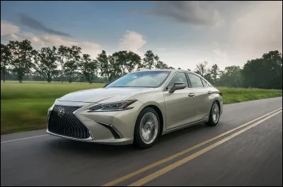 A quel constructeur automobile doit-on la marque Lexus ?