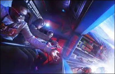 Dans Spider-Man W.E.B. Adventure, on peut tirer des toiles d'araignée. Mais que signifie le terme "W.E.B" ici ?