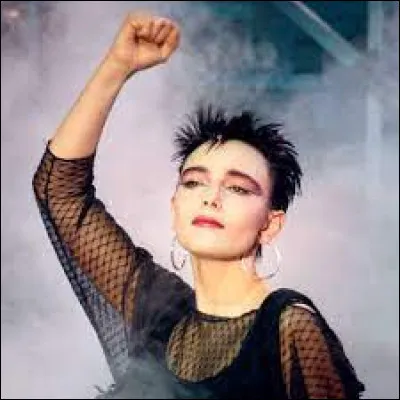 Quelle chanson ne fait pas partie du répertoire de Jeanne Mas ?