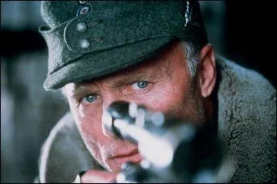 Dans 'Stalingrad' (2001), il incarne un :