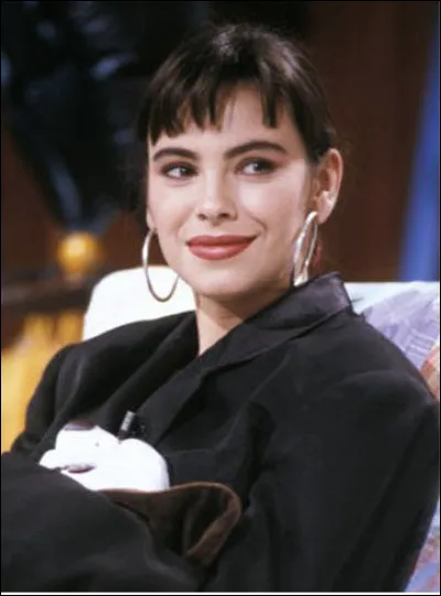 Qui est cette jeune femme devenue une actrice célèbre ?