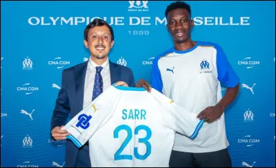 Quelle est la nationalité d'Ismaïla Sarr, footballeur professionnel évoluant actuellement à l'Olympique de Marseille ?