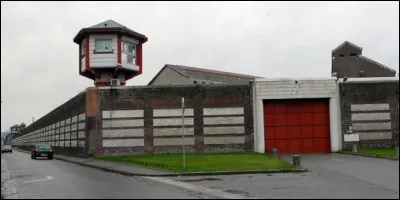 Quelle lettre faut-il remplacer pour obtenir une substance toxique ?