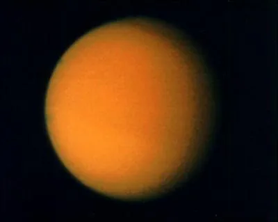 Sur quel satellite de notre systme solaire y a-t-il un lac ?