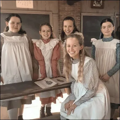 Comment sappelle lamie dAnne qui est folle amoureuse de Gilbert ?