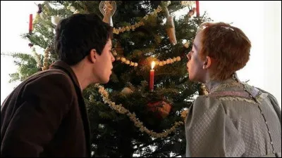 Quel cadeau reçoit Anne de la part de Gilbert à Noël ?