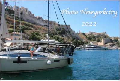 Dans quelle île de la mer Méditerranée peut-on voir le fort de Bonifacio ?