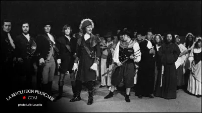 Et l'affaire ne s'arrête pas là, car une chanson (au moins) est restée accrochée sur la bande FM jusqu'à nos jours : paradoxalement, il s'agit d'un chant résolument... contre-révolutionnaire. Lequel ?