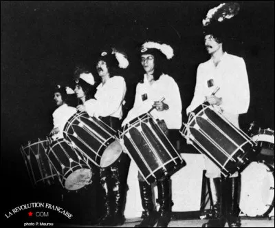 Toujours concernant le précédent, quel était le nom de son groupe, déjà ?