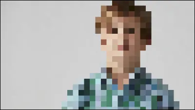 Qui est ce personnage sur la photo ?