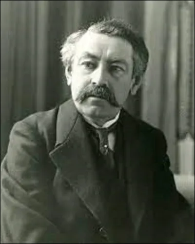 Né le 28 mars 1862 à Nantes, et mort à Paris le 7 mars 1932, Aristide Briand était un avocat et homme politique. Détenteur de plusieurs records, il fut durant sa carrière nommé onze fois président du conseil. Combien de fois fut-il nommé ministre ?