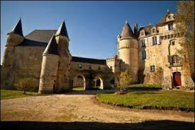 Je vous emmène à la découverte du château de La Celle-Guenand. Village Tourangeau, il se situe en région...
