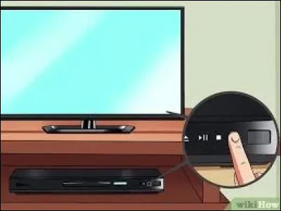 Avant que l'arrivée des DVD, lecteurs et enregistreurs ne les rende obsolètes, autour de ...