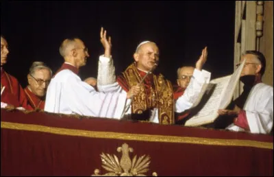 Ce 16 octobre, le cardinal Karol Wojtyła devient pape sous le nom de Jean Paul II : c'était en ...