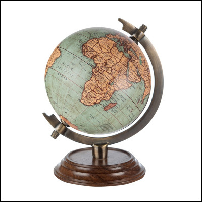 Quel est l'ordre des couches de la structure interne du globe, du plus profond au moins profond ?