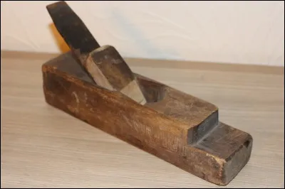 Quelle lettre faut-il remplacer pour obtenir une machine qui peut remplacer l'homme ?