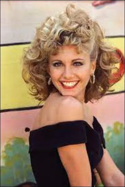 Dans quel film Olivia Newton-John a-t-elle incarné Sandy Olsson ?