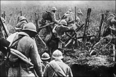 Ce 21 février, l'armée allemande déclenche une vaste offensive ; c'est le début de la longue bataille de Verdun : c'était en ...