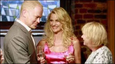 Au début de la saison 5, depuis combien d'années Danielle a-t-elle repris Benjamin ?