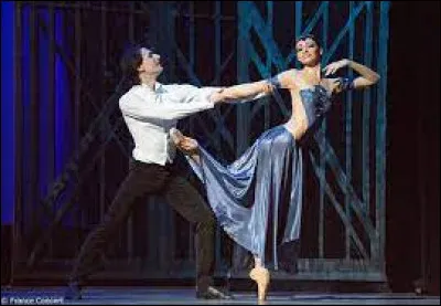 De quel pays est originaire la danse de bal et de théâtre à trois temps qui se nomme "boléro" ?