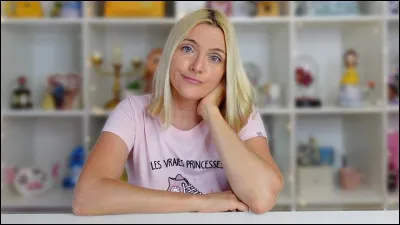 Qui est cette youtubeuse ?