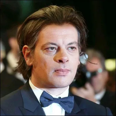 Quelle actrice incarne une professeure duniversité adultère mariée à Benjamin Biolay dans le film "Chambre 212" ?