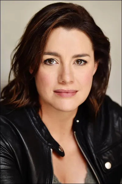 Comment s'appelle l'actrice interpr&eacute;tant la m&egrave;re de Kelly ?