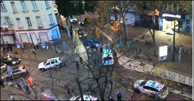 Lors de quelle décennie les attentats de Paris ont-ils eu lieu ?