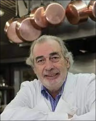 Il était le chef cuisinier français du restaurant "L'Espérance" de Saint-Père dans l'Yonne.