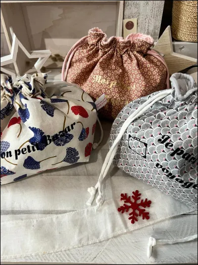 Revenons à nos moutons... Euh, à Noël ! Qui fabrique les cadeaux ?