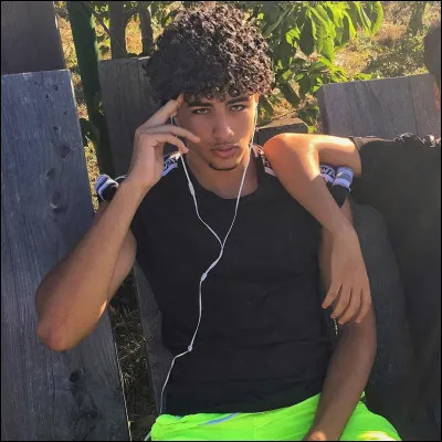 Aimes-tu cette coiffure ?