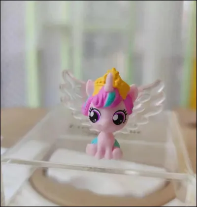 Le nom de sa pouliche commence par :