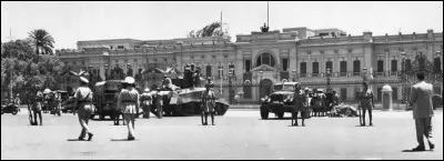 Ce 23 juillet, en Egypte, le coup d'État du mouvement des officiers libres, dirigé par Naguib renverse le roi Farouk : c'était en ...