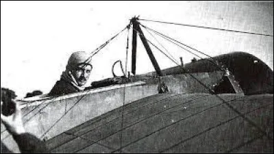 Ce 23 septembre, l'aviateur français Roland Garros réussit la première traversée de la Méditerranée sans escale, de Fréjus à Bizerte : c'était en ...