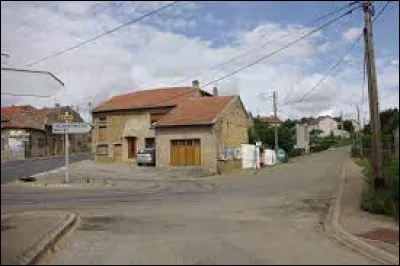 Je vous emm&egrave;ne en Lorraine, &agrave; Mainville. Cit&eacute; ouvri&egrave;re du Pays Haut, dans l'arrondissement de Briey, elle se situe dans le d&eacute;partement ...