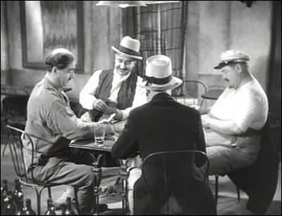 Quelle est la célèbre réplique de Raimu lors d'une partie de cartes de la trilogie marseillaise ?