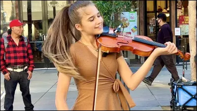 O&ugrave; joue-t-elle ?