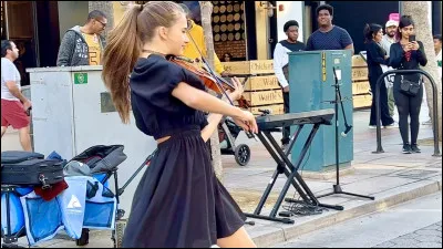 Et enfin, combien d'abonn&eacute;s a-t-elle ? (23 novembre 2023)