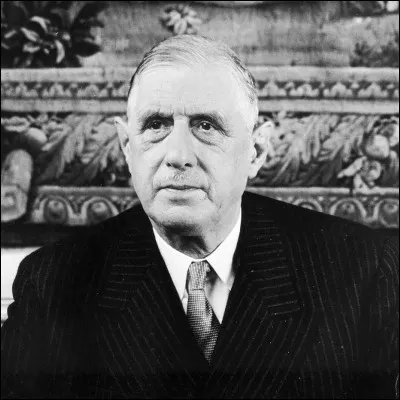 En quelle année, marquée par le Grand bond en avant en Chine, les Français ont-ils voté sur la constitution de la Ve République ?