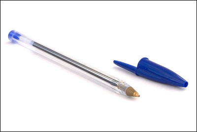 Lors de quelle décennie le stylo à bille a-t-il été inventé ?