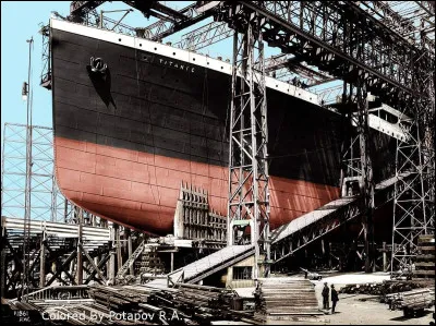 Lors de quelle décennie la construction du Titanic avait-elle débuté ?
