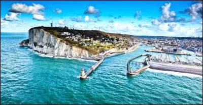 Dans quel département est située la ville de Fécamp ?