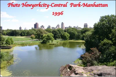 Quelle est cette ville en N, la plus grande des États-Unis, pôle mondial de la finance, des médias, de la recherche, de la technique, du divertissement et du tourisme ?