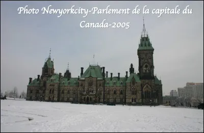 Quelle est cette ville en O de la province de l'Ontario, capitale du Canada ?