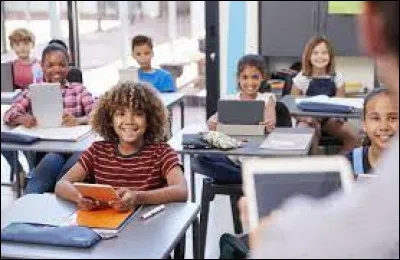 À l'école, on te propose un nouveau cours. Lequel choisis-tu ?