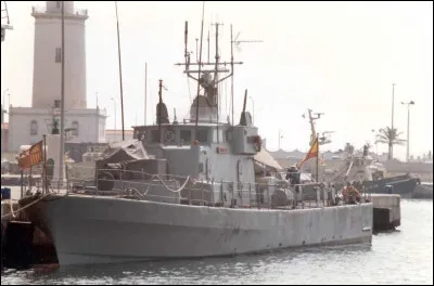 Dans quel film Boris Karloff tient-il le r&ocirc;le de Sanders ?