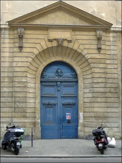 Compl&eacute;tez le titre du film de Guillaume Radot, de 1943, "le loup..."