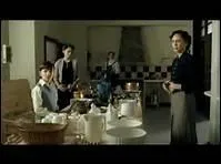 Le garon au pyjama s'absente quelques jours. Que lui est-il arriv ?